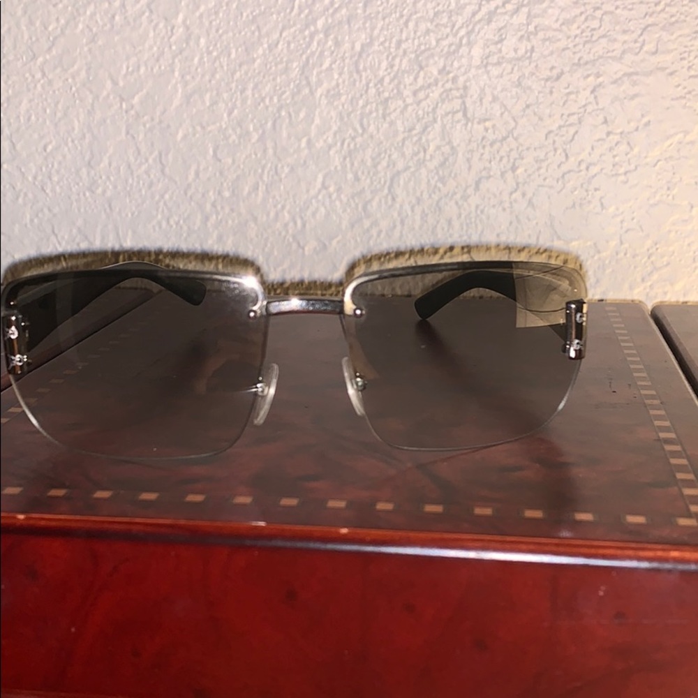 Unisex Gucci sunglasses